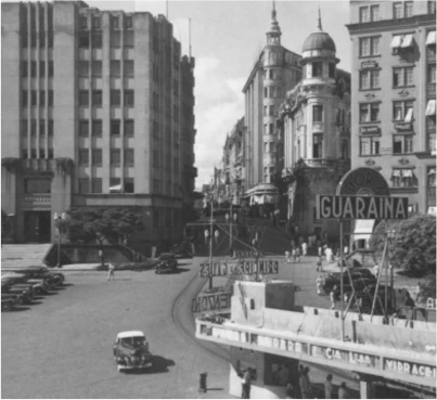 centro salvador esta fotografia foi publicada em um cart o postal wessel com uma dedica o datada de 1940 (1)